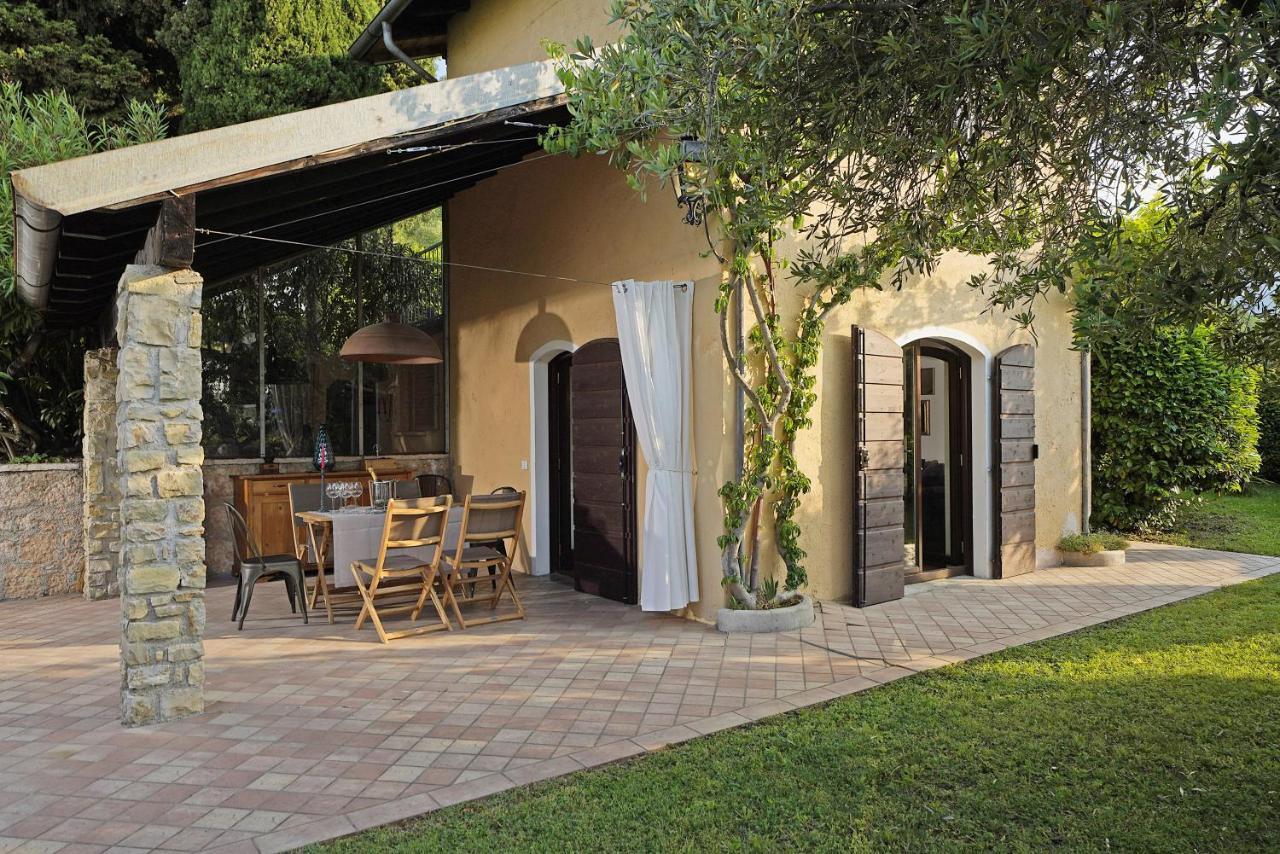 Villa Bouganville 토스콜라노마데노 외부 사진