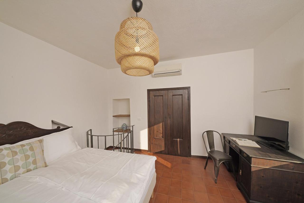 Villa Bouganville 토스콜라노마데노 외부 사진