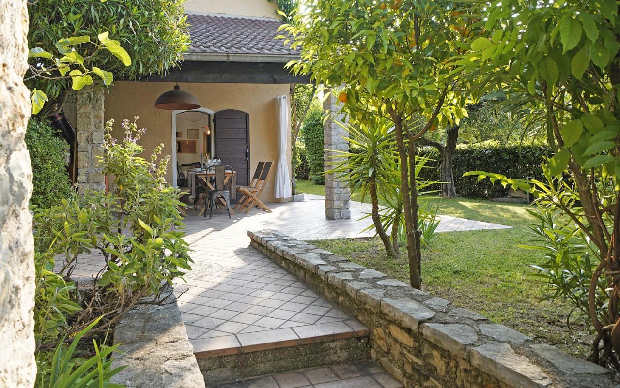 Villa Bouganville 토스콜라노마데노 외부 사진
