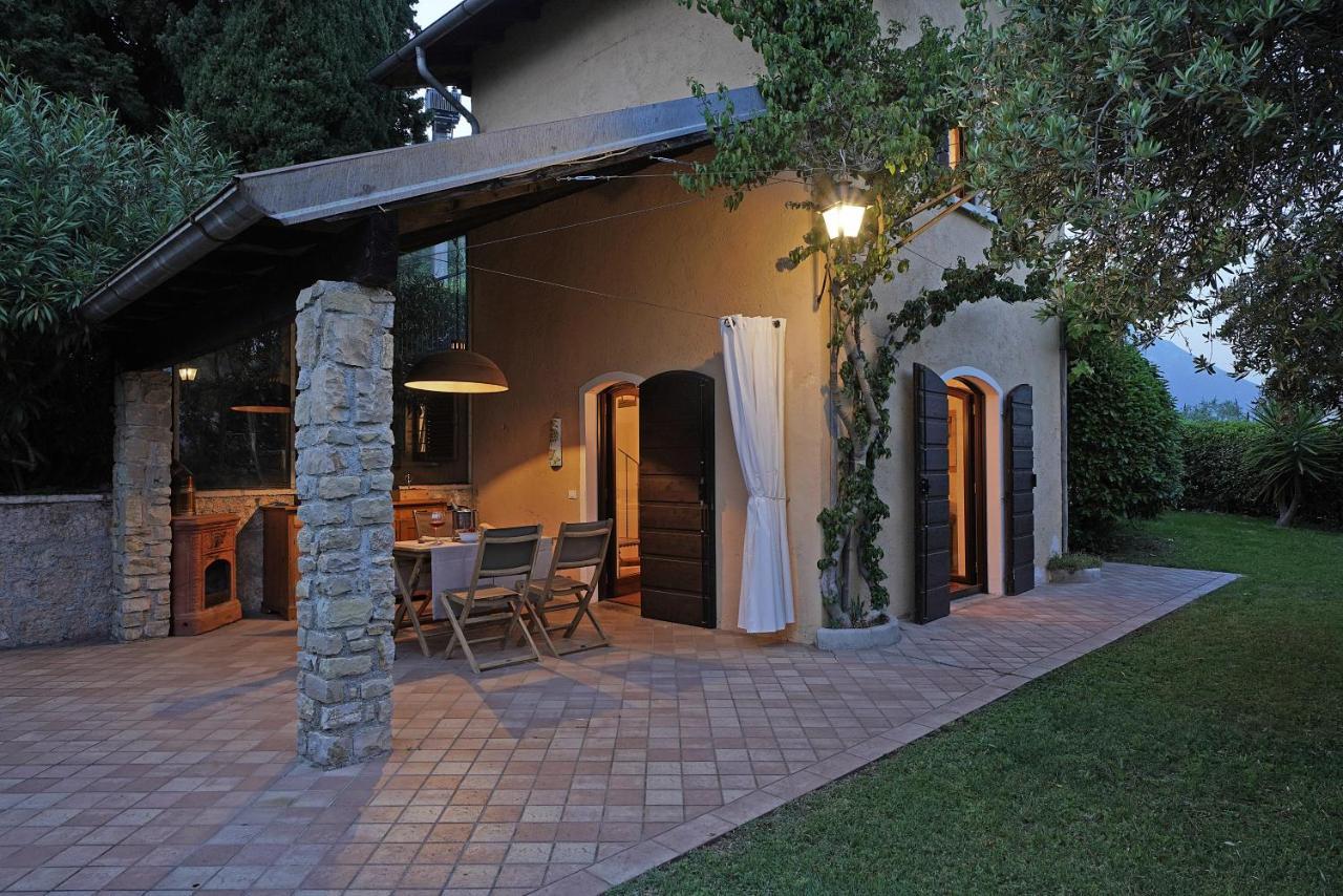 Villa Bouganville 토스콜라노마데노 외부 사진